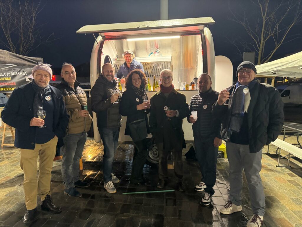 Une présence conviviale au cœur des marchés de la ville